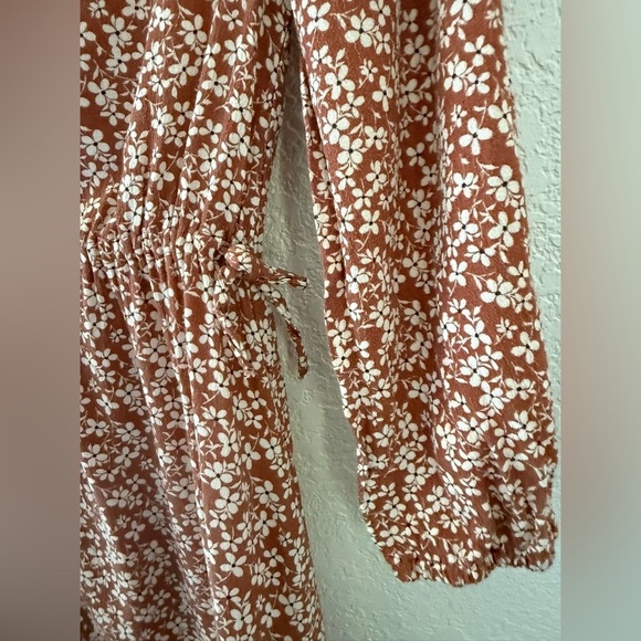 Zara girls Sundress with V-Neck and Cuffed Sleeves button front elastic waist - Picture 5 of 8